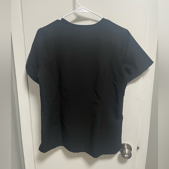 Figs Women Black V-Neck Short Sleeve Scrub Top - Picture 3 of 3
